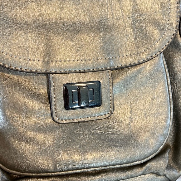 SIMPLY VERA/VERA WANG Shoulder Bag Small Pewter - Picture 2 of 6